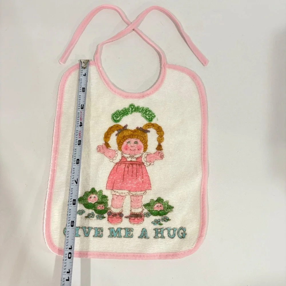 Vintage 80s Tommee Tippee Cabbage Patch Kids Bib Give Me A Hug Pink White